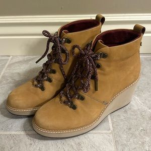Toms wedge booties